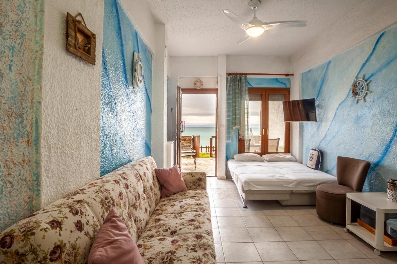 Rafaella Sea View Apartments 1 Пефкохори Екстериор снимка